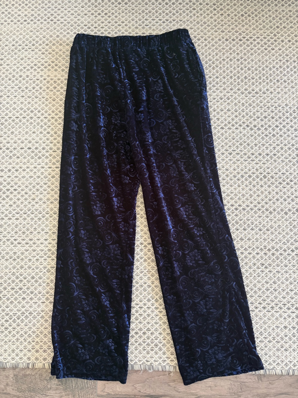 Velvet Floral - wide leg pants - Deep Navy